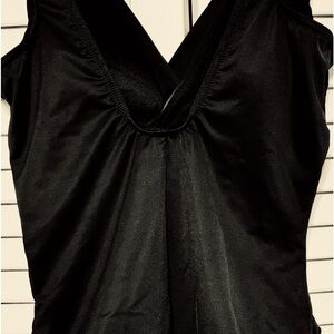 Black miracle suit brand new never worn!